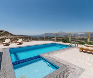 Villa Ovgoro - Luxury 3-Level Villa with Heated Pool, Jacuzzi and Panoramic Views - 2