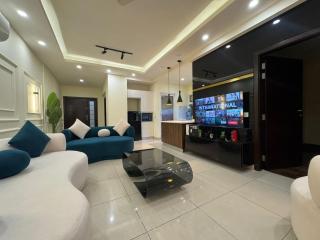 The Elysium Apartments with Views - 5
