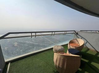 supernova luxuries studio apartment 42nd floor - 8