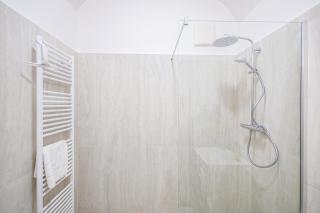 BRAND NEW! Apartment Royal - in Vienna's City Center - 2