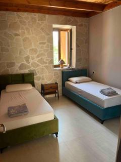 Vila Amprosio-Qeparo - 3