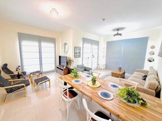 High-End 1BHK Apartment Facing the Open Sea - 2