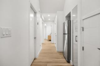 Mahogany Boutique Suite - 4