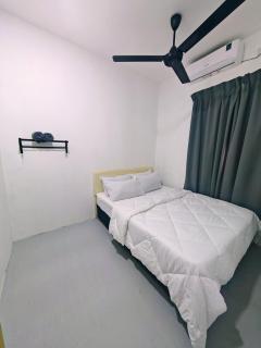 Akani Homestay - 9