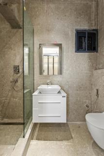 Lona homes - 1