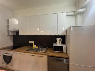 Loli's Apartments - 4