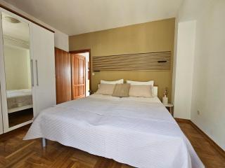 Pile & Mare Apartments - 7