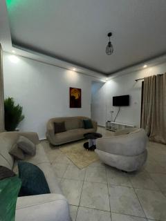 Annstays - 8