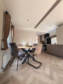 Atara Abode - Chalet voor 4 personen bij De Hoge Veluwe met tuin - 5