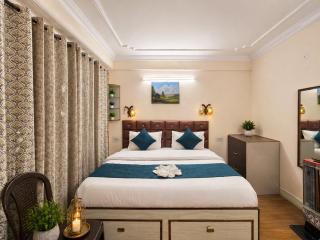 Sapphire B&B Near Mall Road - 8