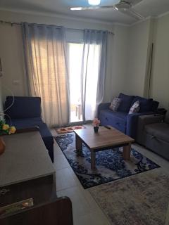 Aqua View 2BR & Fully AC & Prime Location - 7