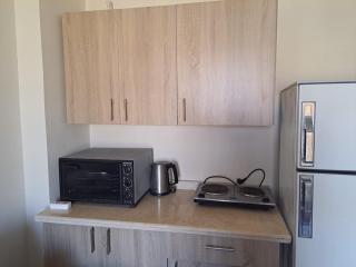 Aqua View 2BR & Fully AC & Prime Location - 1