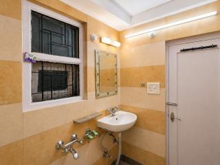 Sapphire B&B Near Mall Road - 3