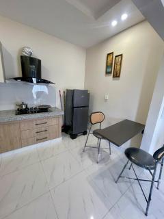 Modern 2BR Apartment Bright & Stylish - 4