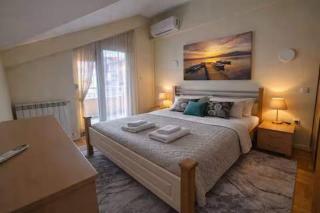 Duplex with mountain view, near City Mall, free WiFi - 7