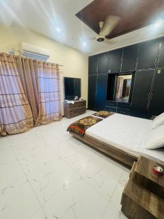 zam geust house - 1