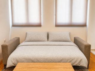 Modern Apartment in Center, 1 min from Shirok Sokak - 4