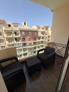 Stylish European Studios with Pools & Beach Access - 1