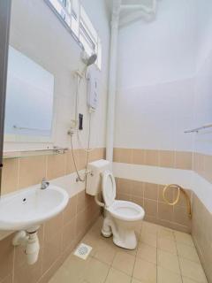 Homestay Taman Putra Utama Giant - 2
