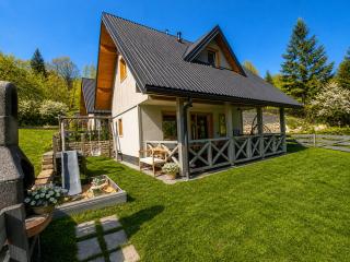 SZARE DOMKI i apartamenty Szczawnica - 9