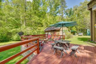 A-Frame Cabin w/ Spacious Yard in Tellico Plains! - 9