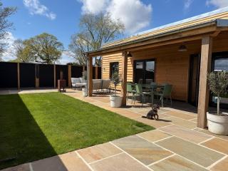 Oak lodge Stanhoe - Dog friendly - 3