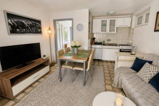 Symphony Apartment - Adults Only - 5