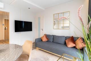 Skylum 17th Floor Apartment - 5
