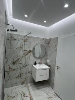 Skyline Apartment 2 - 1