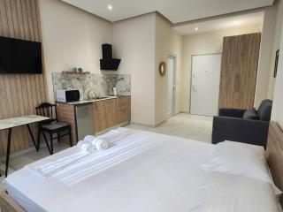 Cosy Studio Apartments - 9