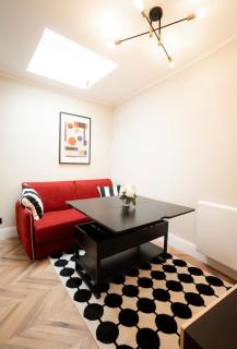 Bauhaus Studio A Cozy Art and Design - 9