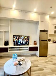 Comfortable Two-bedroom Apt With Gym Swimming Pool Central City 40 Minutes To Airport - 8