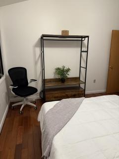 Convenient Stay w FREE Parking, near NYC, MetLife Stadium, Airports, More - 6