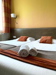 Brit Hotel Le Surcouf - 8