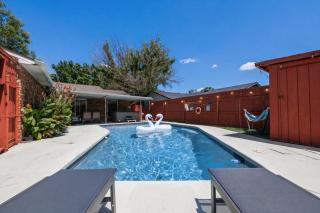 5BR w Pool & Hot Tub Walk to Lake Ray Hubbard - 0