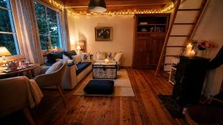 Hidden Rock Cottage - Romantic reatreat and hot tub - 7