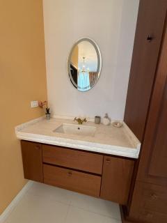 Ollyens Apartments - 1