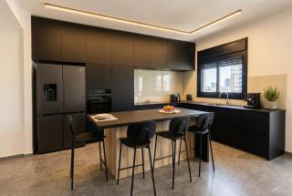 דירת יוקרה 4 חד' z&m luxury apt - 1