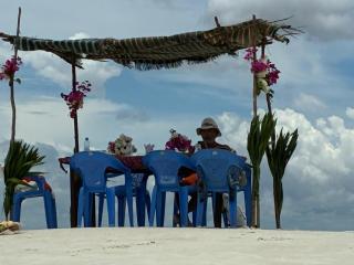 Funzi Beach Resturant - 7