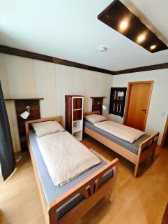 STAY Kanalhaus - Zentral, 3 Schlafzimmer, Einzelbetten, self check-in, 3 Parkplätze, WLAN - 9