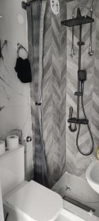 Small Single Room - 3