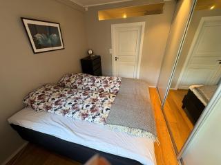 Two bedroom apartment in quiet & central neighbourhood - 3