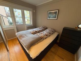 Two bedroom apartment in quiet & central neighbourhood - 4
