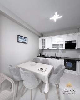 Spacious 2BDR Apartment 1 min walk to the beach - 4