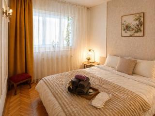 Cozy Titan House - 3