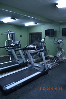Best Western Crossroads Inn - 4