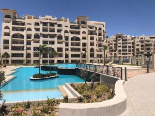 Pool View Apartment at Al Dau Heights - 2