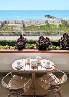 Studio Vue mer, Piscine, Wifi, Climatisation, Parking privé, Terrasse 1ère ligne - La Coulée Douce - 8
