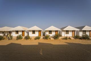 Style Desert Camp With Swimming Pool - 8
