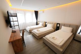 Hotel Besfort - 9